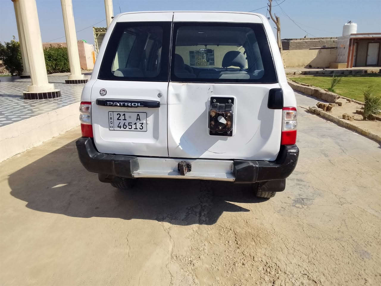 للبيع نيسان باترول 2001 
سياره بدون ضربه  مكفوله كفاله عامه 
اكسل بشرط 
گير منفتوح نهائياً 
تخم تايرات 
صدر امامي وخلفي كامل جديد 
كهربائيات شرط مملعوب بي على وضع شريكة 
رقم السليمانيه 
سعر سياره 105 وبي مجال الي مو شراي لايتعبني 
***********  مكان كوت
