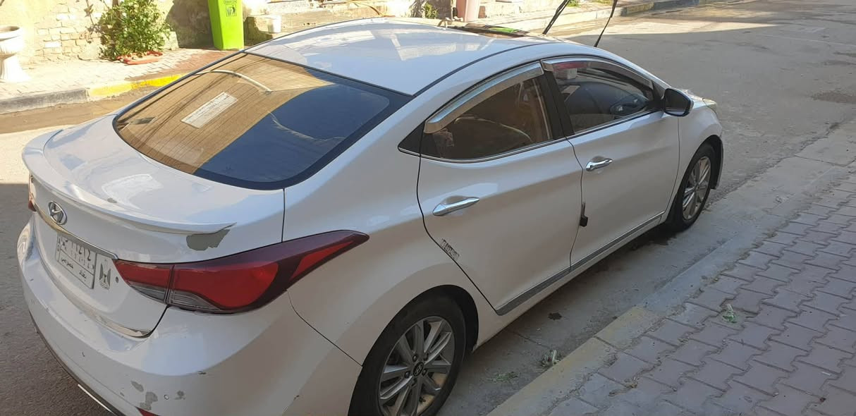 السلام عليكم
هيونداي النتراى 2016 ابيض بغداد  خليجي مكفول بيه طلقة ما نافذة في تكمة السائق وتكشير كد شبر في الصندوق 

باقي السيارة مكفول 

المواصفات المعروفة تحكم استيرن جهتين مانع انزلاق

كامرة خلفية حساسات السعر (126) 

مكان السيارة 

الحسينية الراشدية


**إذا كنت صاحب هذا الإعلان وتريد حذفه لأي سبب، رجاءا أرسل رسالة إلى الدعم الفني**