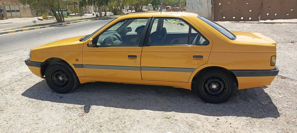 بيجو مديل ٢٠١٦
بس جاملغ بيه ٣٨ وبيه مجال 
مكينه وحداديه نضاف 
تبريد كامله سياره 
***********
نجف المكان
