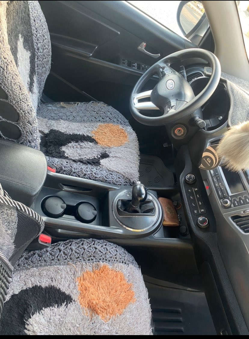 سبورتج 2011 سعودي مكفوله من الصبغ والتبديل
رقم اربيل محرك دوش 2000 اربع حساسات آير باگ ثلاجة بالچكمچة
تحكم ستيرن  الدعامية نصفها تغليف فابلون للجمالية الاتصال على الرقم  ***********
