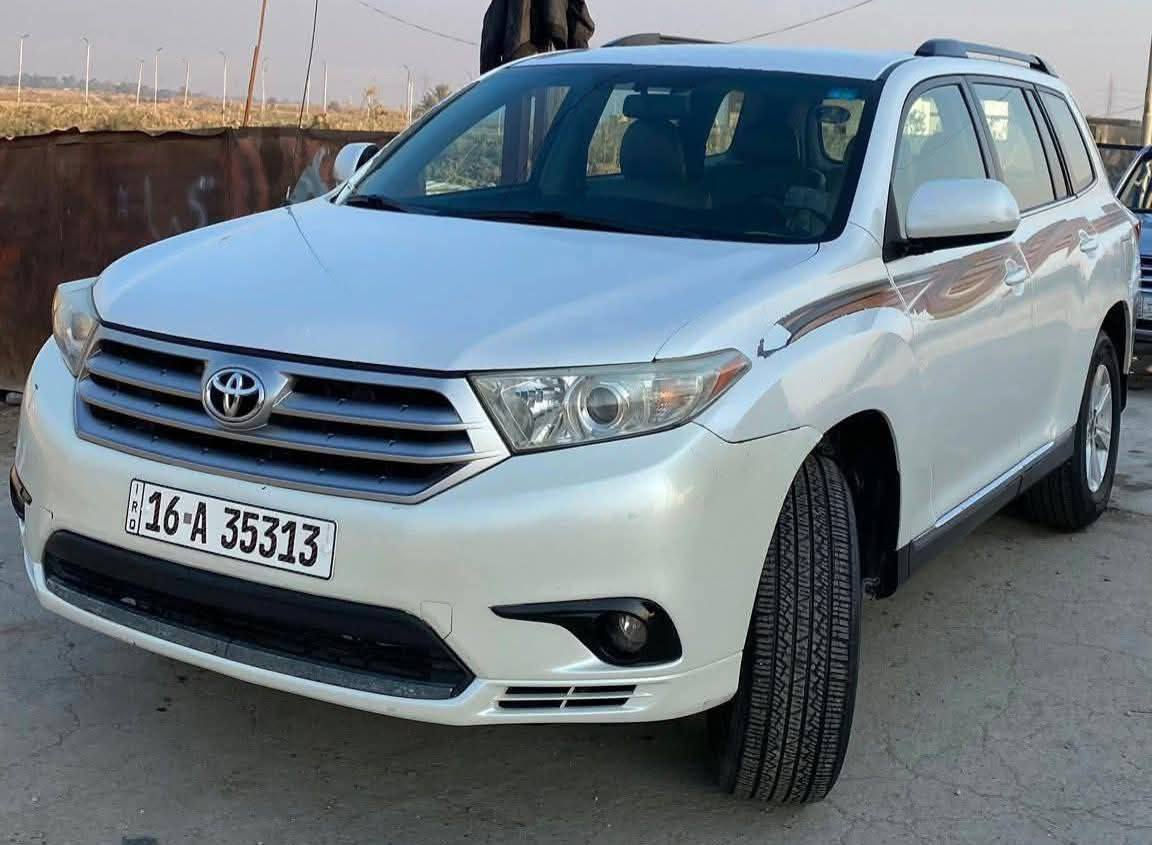 اللي يدور سيارة ياباني عائلية 7 راكب بسعر كورلا
هايلاندر موديل 2012
وارد امريكي داخلة كلين للعراق فقط دعامية الامامية كما موضح من اشتريناها مصبوغة او مبدلة 

سونار موجود بيهة وبيهة كارت صبغ بالجاملغ هم موجود واضح بالصورة 

سيارة حجم المكينة 4 سلندر 2700 VVt-i

سيارة ماشية 230 ميل   

 سيارة 7 راكب  ثلاث قطع تبريد  تبريدهة ثلج ياباني بعد 

سيارة جاهزة من كلشي 

رقم السيارة قادسية بأسمي  تحويل ثاني يوم  سنوية 28 

 رقمهة انكليزي بحيث بأي محافظة احولك اني من ديالى حولتهة بديالى عادي  
مكان السيارة ديالى بلدروز 
للاستفسار  ***********
