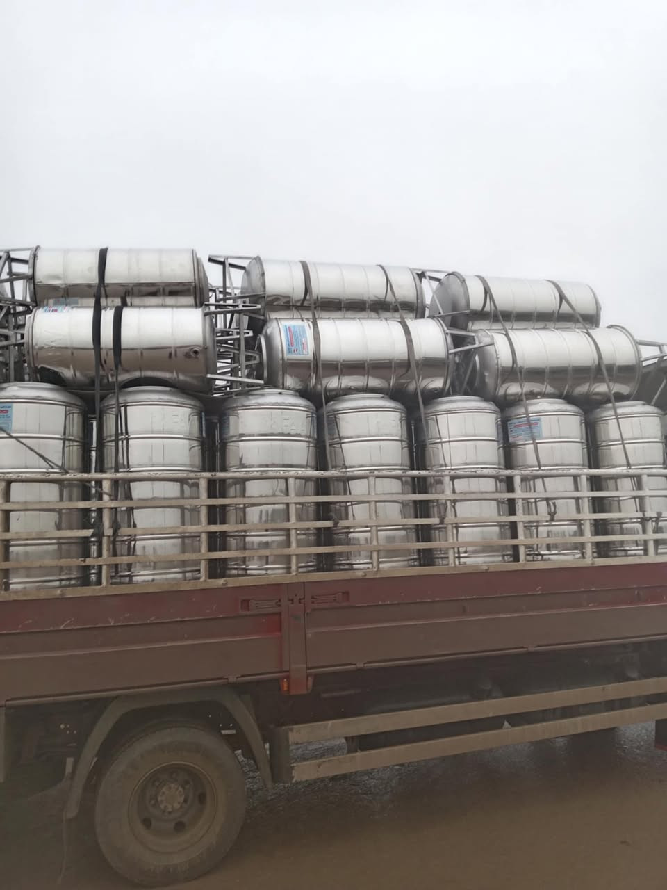 إعلان
تعلن محطة مياه شركة الهرموشي عن وصول وجبة تانكيات (سل ستيل)
بجميع أحجامها وبجودة عالية 
وأن هذة النوعية صنعت خصيصاً لل-ماء الآرو- 
ويحافظ على نقاوة الماء  لفترة طويلة ومقاومة للأملاح 
لسنا الوحيدين ولكننا الأفضل 

تانكي ٢٥٠ لتر ( ٦٠٠٠)
تانكي ٥٠٠ لتر ( ٨٠٠٠)

ماعليك بالتوصيل بس اتصل ع الأرقام الموجودة يوصلك لباب البيت
الأرقام 

***********

‭٠٧٨٦ ٧٩٤ ٧٨٠٨‬
