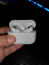 اربود ابل • يمين يحتاج بطارية • قفل توصيل