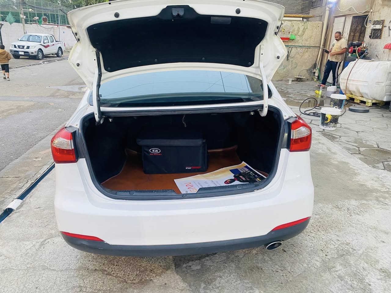 كيا فورتي 2015 وارد امريكي مواصفات ايراني vlp فتحه بصمه بيباب بصمه كشنات جلد تدفئه تبريد بلكشنات حته كشنات الخلفيه مري شفط  ويل كب اكروم مكينه 2000 gdl بدون حادث فقط باب الخلفيه وره الصدر بيهه بارد حدايه صدر سبعين بلميه ماشيه 137 كيلو سياره جديده بمعنه الكلمه مكان السياره بغداد حي العامل مقابل البيت الياباني السعر 118 او بيهه مجال للشراي ***********
