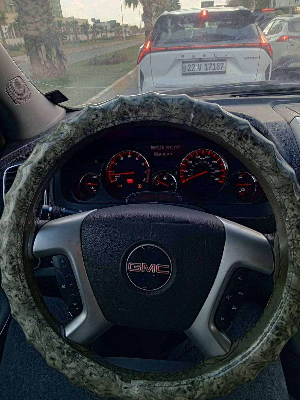 للبيع او مراوس حسب القناعه
جمسي اكاديا موديل 2008 رقم اربيل الدولي
7راكب شاشه لمس تحديد سرعه تحكم خلفي  كامره خلفيه دواره نضام ترحيب تشغيل عن بعد 3 قطع تبريد غرفه vip كشنات كهرباء محرك 6 سلندر حجم 3600 نوع vvt بلاد المرغوب كير محرك كهربائيات كله بشرط تحويل وكاله بشرط ترايك 200 للبصره حادثها جاملغ خلف السائق و3 قطع كلير فقط سعرها 83 وبيها مجال للشراي ويرهم مراوس هم برقم شمالي

***********
مكانها كركوك
