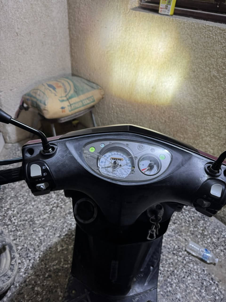 سلام عليكم دراجه ثعلب نوزل ما مفتوحه كهربائيات كله شغال سلف هندر نكره بكل وقت كفرات كله مختمه السعر 500 و بيها مجال المكان بغداد شهداء البياع اي استفسار على الرقم ***********.
