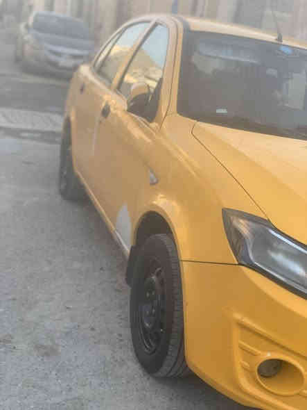 سياره ساينا موديل ٢٠١٩ سياره جاهزه كفاله كير ومحرك بيهاا خيساات صفحه وحده بل دوسه مطلوبه مو حره سعرهاا 50 واني اوفي الباقي ***********
