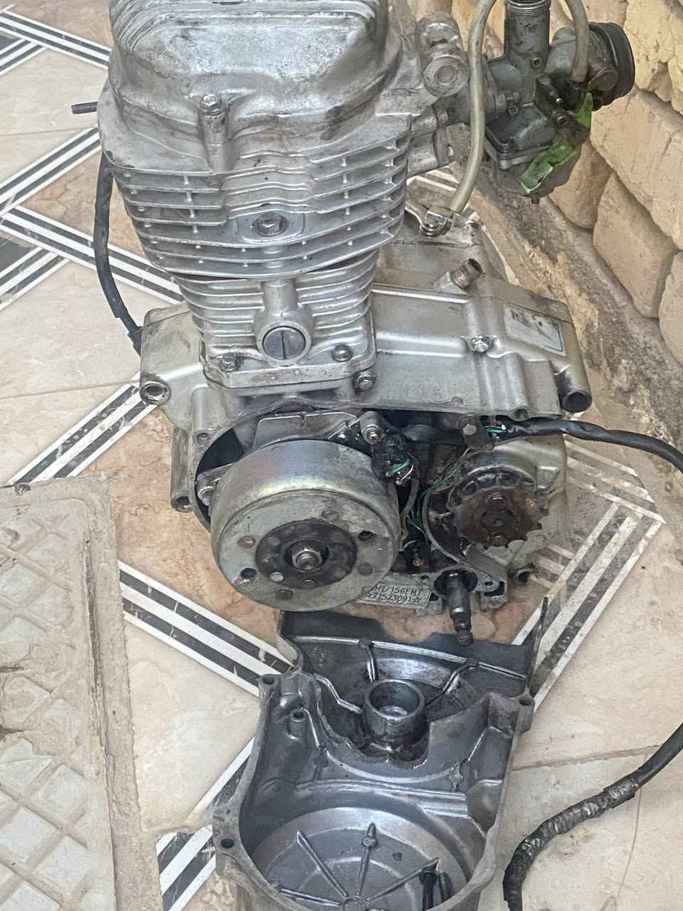 السلام عليكم شباب محركات ثنين للبيع ثنينهن شغالات وحده نامه مديل 22 والثانيه انيرجي 15 ابيعك شغالات 

رقم بس واتساب ***********
