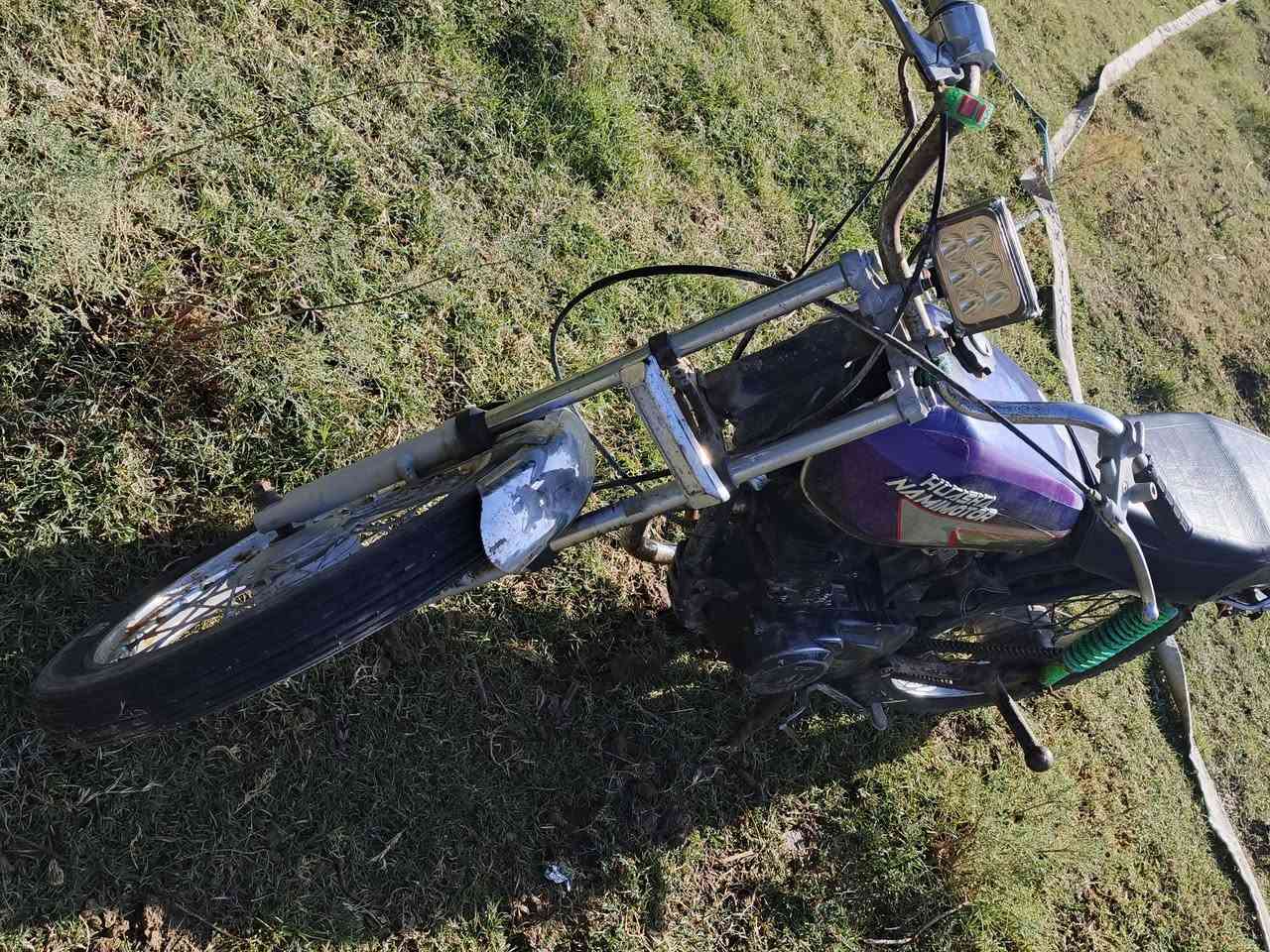 سلام عليكم دراجه للبيع دراجه شغاله نص هندر كهربائيات شغاله لا تنقيص ولا تبخير دراجه اوراقه تعبانه ابيع كلك بدون اوراق 
سعره 275وبيه مجال جماعت الجوه 200 مابيع المكان الدوانيه السنيه ***********
