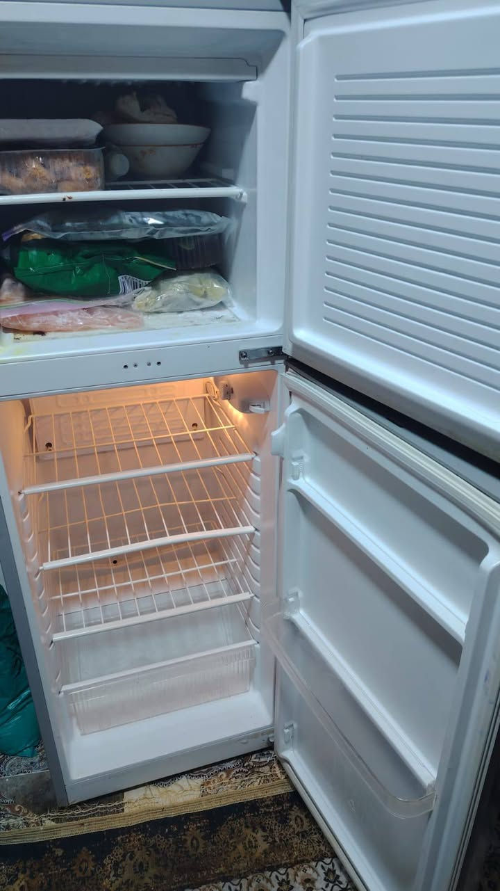 سلام عليكم ثلاجه للبيع نضيفه جدآ
مكاني الدوره ابدشير السعر خاص


**إذا كنت صاحب هذا الإعلان وتريد حذفه لأي سبب، رجاءا أرسل رسالة إلى الدعم الفني**