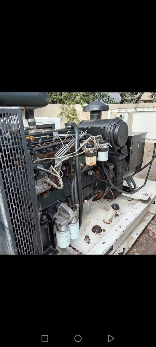 مولدة بيركنز ١٥٠ كيفي نظيفه جدا سيت بلادي للبيع بغداد ***********
