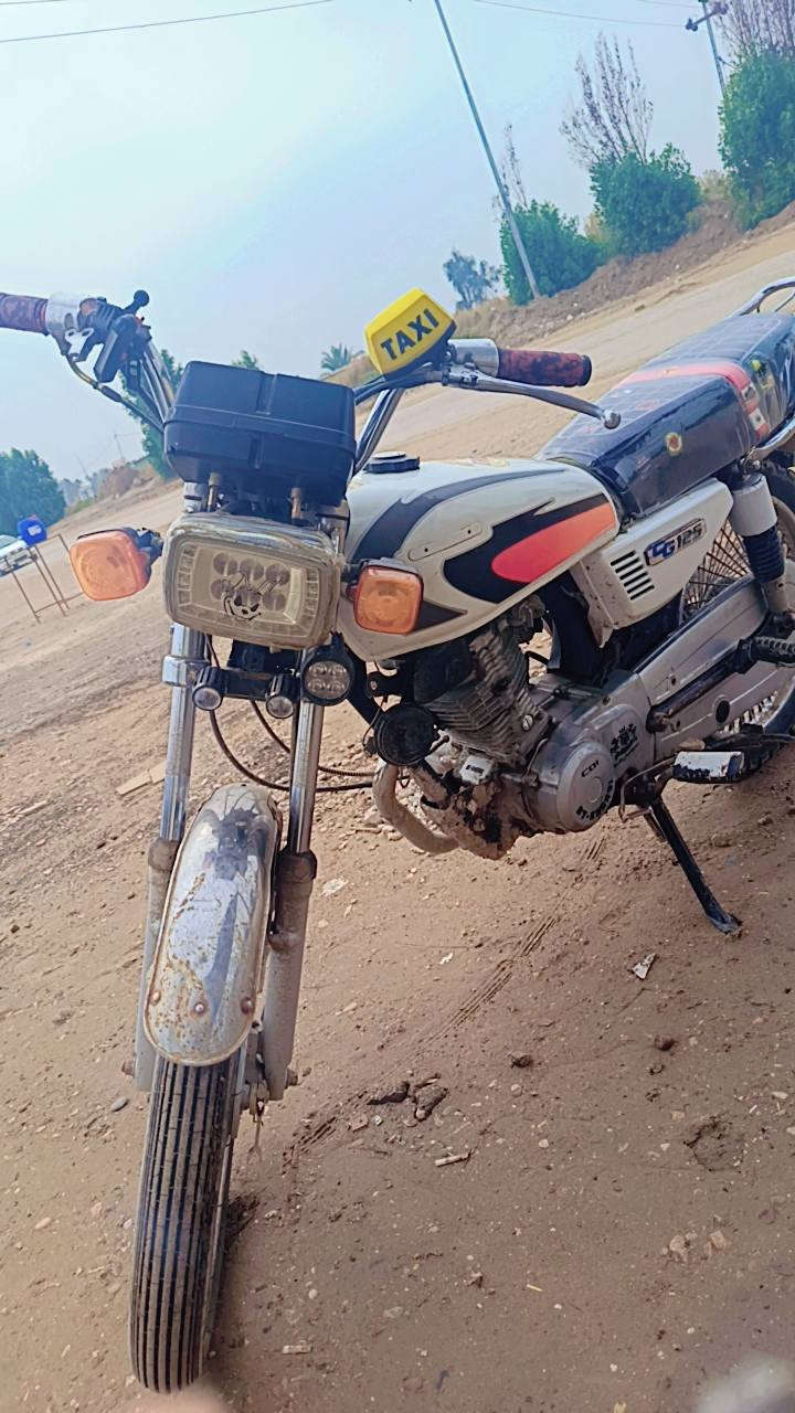 دراجه خير من الله مكفوله من كهربايات ومحرك وكلشي موديل 2015 اوراق 5 لل استفسار ***********
