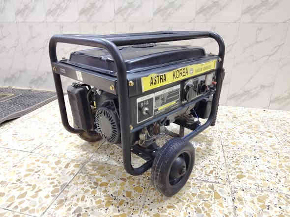 للبيع موالدة استرة كوري 2ونص كيفي 10امبير الوجبه الاولى ملف نحاس صوته جدا ناعم اقتصاديه بصرف البنزين سلف وحبل نقص فقط باتري السعر ((150)) الشراي يتصل المكان بغداد حي الانتصار يوجد توصيل ***********
