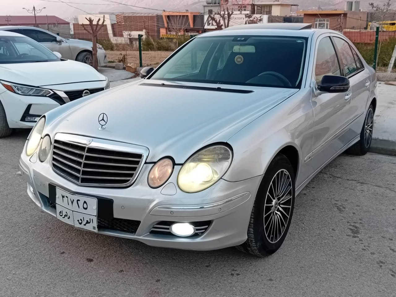 للبيع نقداً… مارسدس E200 موديل ٢٠٠٨… محرك ٤ سلندر… كير اوتو…. سلايت… كشنات جلد وكهرباء وهيتر… السيارة كلين بدون دعم ولا صبغ كلهه بلادية ومابيهه اي نقص ولا عيب حيل مرتبة… السنوية جديدة… المكان دهوك… السعر ١٢٥ ومجال… للاستفسار 
***********
*********** دهوك, العراق
