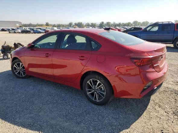 للبيع كيا فورتي موديل 22الضرر من امريكا جاملغ ايمن مثل ماموضح وبيه طخه باب السايق بالعراق ايضاً موضح سياره جاهزه كبل لشارع كير محرك صدر دوشمه تخم تاير منضومة غاز محرك دوش 2000المرغوب السياره ماشيه 100الف كم رقم بغداد شرط التحويل السعر 165 وبي مجال لشراي ملاحضه اني مكلف بالنشر الاستفسار اتصال على الرقم ***********
