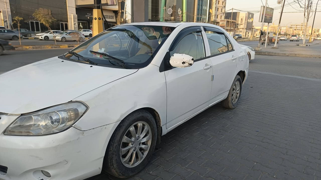 بيوايدي
كير اوتو تماتيك 
موديل 2013
محرك مكفول 
سيارة جاهزه حلوه
تبريد 
بصمه 
فتحه 
كامره 
سنتر 
شاشة 
تايرات جدد 
باتري جديد
كشر يحتاج ترتيب 
رقم الماني بغداد مطلوبه مصرف 

السعر 27 بيه مجال
تلفون ***********
