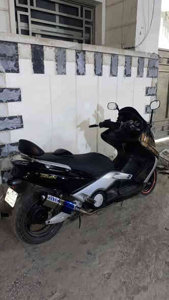 سلام عليكم تي ماكس 500cc موديل 2007 مكينه تخبل ناعمه لا نضوح ولا صوت ولا تبخير الدراجه بيها تچوه اصليه و صالصنه اوفير اصليه وبيها مرايات مال 11 وكلج مالوسي وبيها قبق عمبار رياضي اصلي بيها فج برمبو الدراجه عليها ادامه عامه من تنضيف كابريتر يعني انسى الخربطه رون مستقر وبيها زوج بلكات جديده وتنضيف روس البلكات وادامه عامه للكلجات الدراجه اي نقص مابيها كلشي بيها شغال والضفيره ماملعوب بيها زلغ مابيها 
السعر 15 ورقه وبيها مجال بسيط جداً
مكاني بغداد صليخ او الـ600 
رقمي ***********
