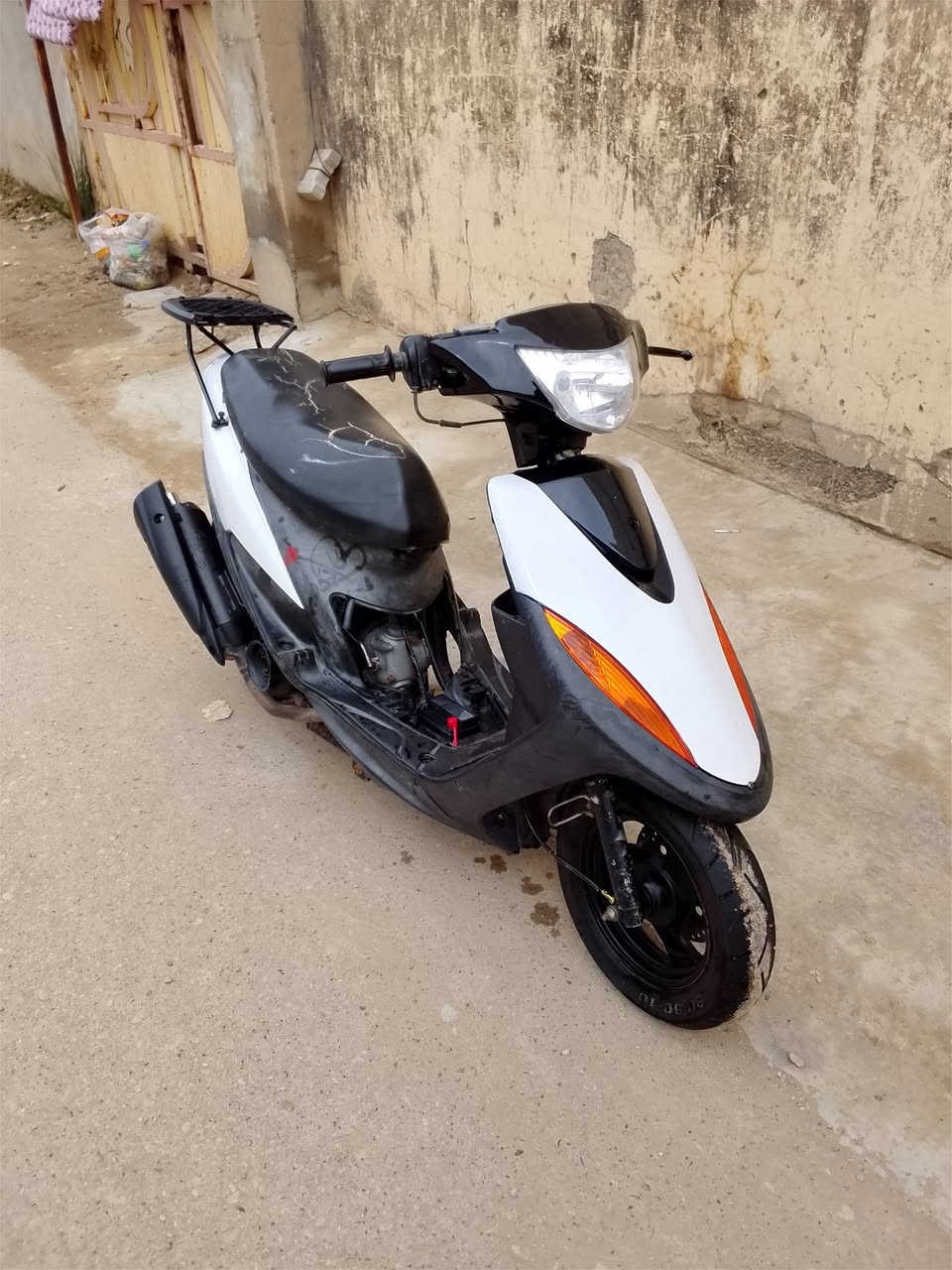 سلام عليكم للبيع ماكس عدله 120 صالنصه fm كلجات رياضي شوته رياضي بوشه 49 سلف 55 تخم تأير دبل خلفي رياضي نقصهه هندر سعر 550 دراجه شلعه معدله *********** عنوان ديالى بعقوبه
