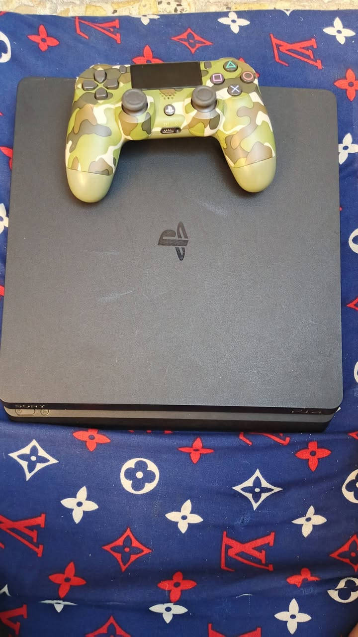 السلام عليكم شباب عندي بلي 4 سلم آخر تحديث ما بي العاب بس لقرص تكدر انته تسوي حساب وتنزل بيس ولعبات تريدهن انته الجوستك أصلي والبلي نضيف وكامل ملحقاتت
مكاني بغداد مدينة الصدر 
سعر 190 فقط


**إذا كنت صاحب هذا الإعلان وتريد حذفه لأي سبب، رجاءا أرسل رسالة إلى الدعم الفني**