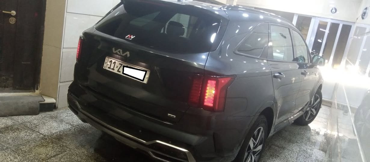 كيا سورنتو 2023 وارد امريكا رقم بغداد حادث بسيط بدون ايرباك لون مميز فول مواصفات وباسمي 

تحكم استيرن فول 

بصمة تشغيل وابواب 

تشغيل عن بعد 

بانوراما 

رادار  امامي وخلفي 

قيادة ذاتية 

داخل جلد اسود 

7 راكب 

محرك 2500 

لايت 4 عدسات

شاشة متصلة 

كامرة  دوارة 

نفكيشن 

شحن واير ليس 

بك لايت لد 

حساس خلفي 

اربعة انضمة قيادة 

تدفئة بالكشنات والاستيرن 

باقي المواصفات معروفة 

السيارة جديدة جدا وحادثها بامريكا قبغ جنطة  وشوية بارد بالجاملغ 

للبيع بسعر 22500$ 

الاتصال على هاتف ***********

العنوان /بغداد
