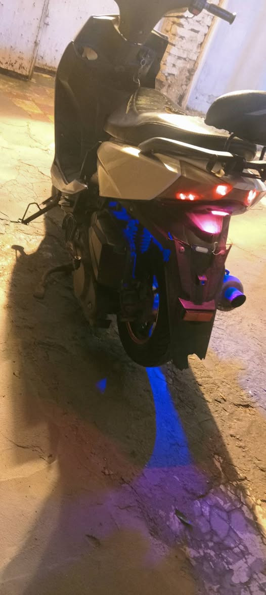 السلام عليكم للبيع كهربائية كلها شغاله سكنات وبك لايت 
مديل 20 بس الكابريتر مالتها تعبانه فقط 
خاص متواجد بس علق أو واتساب ***********
بيع او مراوس عادي حته لو جهاز عادي
