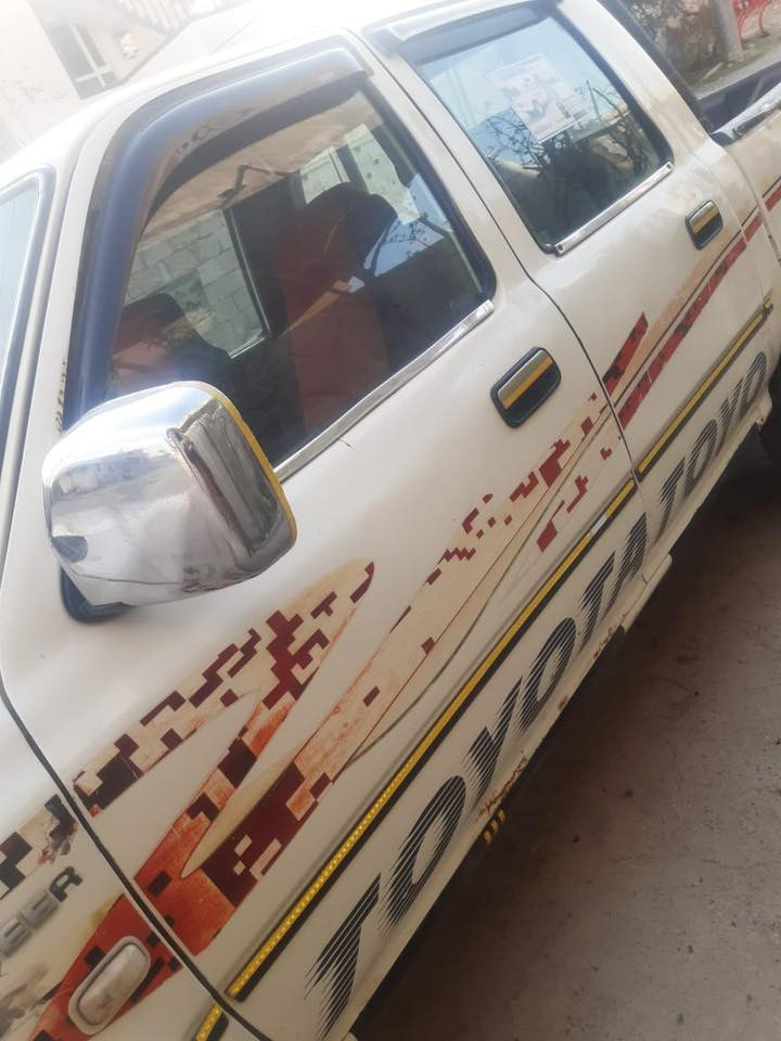 دیر ٢٠٠٦
کابریتە مەکینەی بوخارە سی پەلەئ بجوک بۆیاخ. جام کارەبای
٢٣ وەرەقە و مەجالیکی کەم
***********
