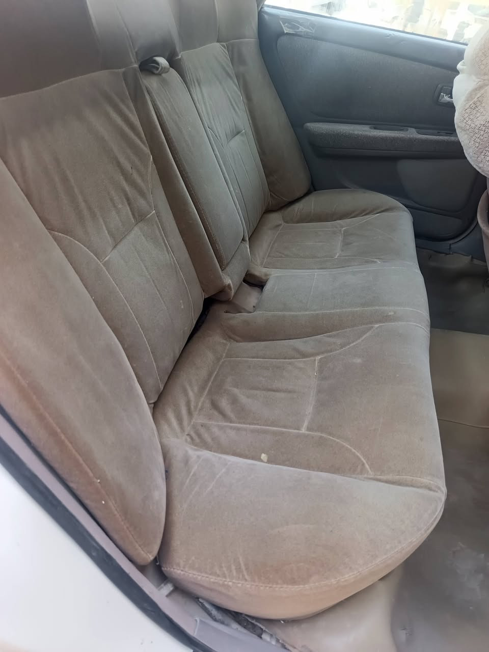 سلام عليكم
للبيع 
مارك موديل 2000
مكينة وكير 2500 ام المجول 
سياره كفله من الكص ونقل جثه 
حدادية كاملة توني شادها جديده 
تبريد ثلج 
كهربائيا كلها شغله 
رقم قادسيه انكليزي جديد
غرفه بل كرتون 
سياره صاعده هزه جديده 
سنوية ل29
سيارة بأسمي تحويل شوكت متريد و اصوليات 
رايدها ب 55وبيهه مجال 
مكاني ديوانيه بل مهناويه 
***********
