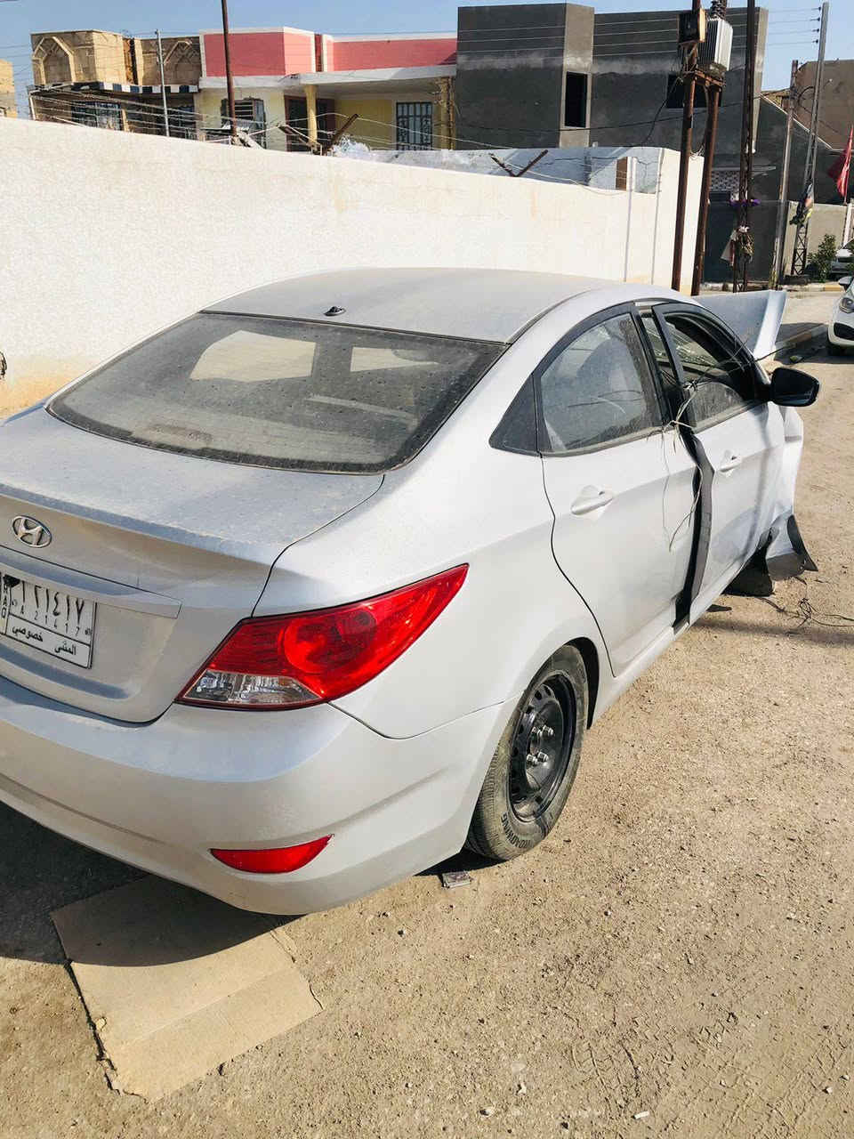 سلام عليكم اخوان للبيع اكسنت مديل 2015 خليجي رقم مثنى تحويل مباشر محرك 1400 اسياره بيه حادث مثل ماموضح بل صور وبيع ع حادثه سعره جدآ مناسب للشراي للتصال *********** مكان السياره البصره صناعيه حمدان البصرة, العراق
