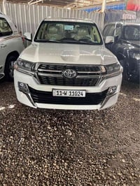 لاندكروز GXR • ٢٠١٦ • ١١٢ الف