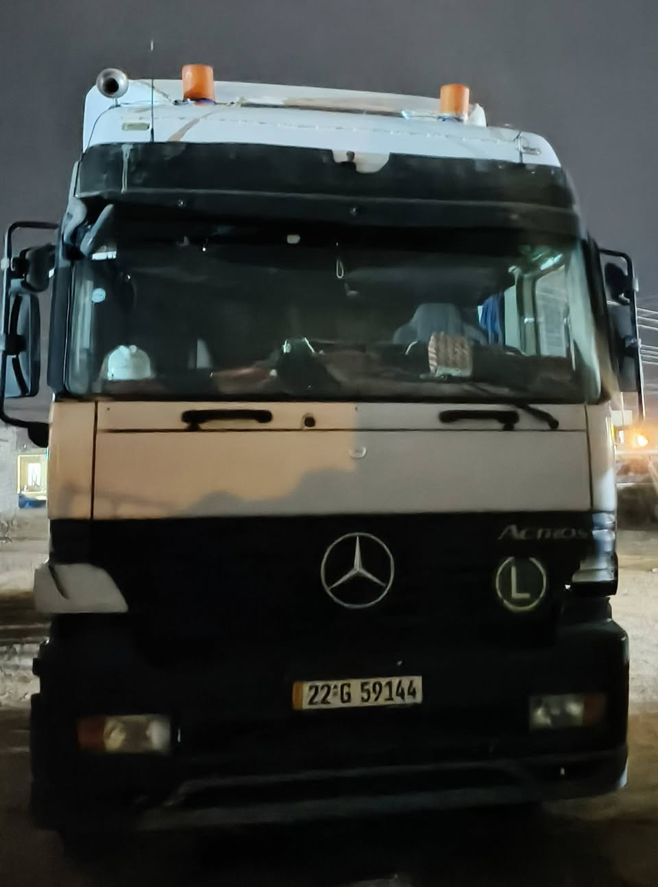 السلام عليكم اكتروس ميكه موديل 2000 حجم 1848 تخم تاير سياره لا صرف ولا بخار جي بي اس  سنويه جديده السعر 275 وبيه مجال الرقم الهاتف ***********
