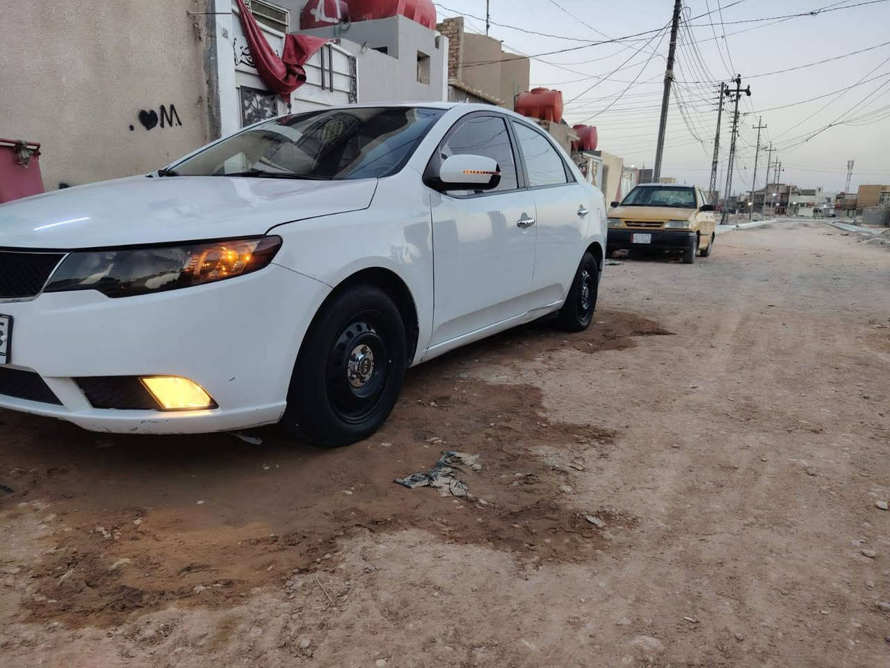 سلام عليكم  كيه فورتي دوات دوات كص جنطه  متومه طبق لصل  سياره فول ما عده لفتحه  بصمه تشغيل وبواب وجنطه جلد تدفه بل كشن  شاشه بلاتوث  شاير بل مري  مري شفط شفتات ستيرن سبورت نضام ايكو  سياره جاهزه عله اخر حبايه مكينه وكير وحداديه بلباكيت تبريد ثلج 🥶🥶  تخم تاير  سياره ربع مذب عليه  مكانه كربلاء  سعر 42 وبيه مجال بسيط  رقم ***********
