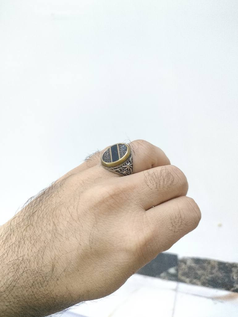 خاتم فضه شبابي صياغة روعة الجانب مجسم نخله 🌴متوج بشذر 💕💎💍بسعر مناسب جدا اريده ٣٠ ع السوق القديم مكاني كربلاء يوجد توصيل لجميع المحافظات واتساب *********** / *********** 💞🌴💍💎🌴❤️ كربلاء, العراق
