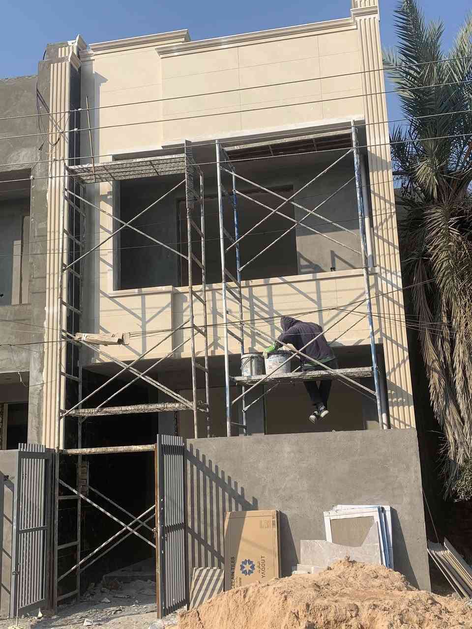 البيع البيت مساحه 100 وجه5
حي الاعلام الشباب  
خلف سوق اميمه مباشر
قيد لانشاء اقل من شهر يكمل
 بناء درجه اولى  
ابواب خاصه جام عازل
طابقين 
طابق اول 
صاله ومطبخ وخدمات وغرفت نوم
طابق الثاني 
غرفتين نوم وخدمات 
اتصال ع ارقام 
***********
***********
***********
