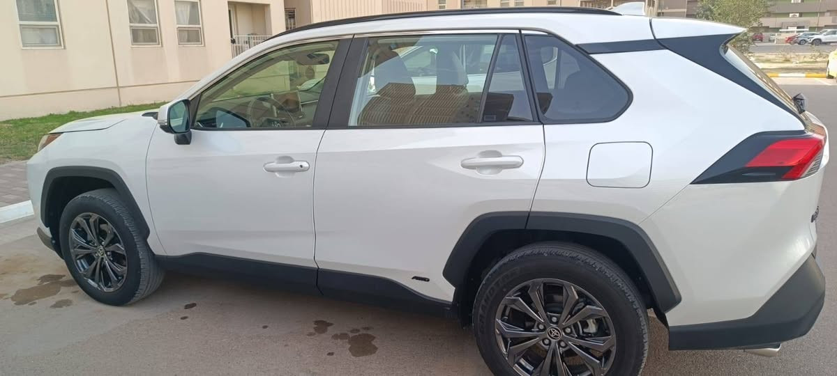 بيع سيارة راف فور 2023 هايبرد فووول نظافة 100%
السلام عليكم شلونكم شباب عندي سيارة راف فور 2023 هايبرد للبيع مواصفات امريكية XLE حادثها تبديل دعامية امامية فقط بدون قطرة صبغ بدون شواصي وبدون لغد ايرباكاتها كلها سليمة فوول تحكم استيرن رادر امامي وخلفي وكامرة خلفية تبريد قطعتين وفتحة سقف تشغيل بصمة وثلاث انظمة للقيادة نورمال وعادي وسبورت لايت زنون بروجكتر ليد مسطرة مقاعد جلد تدفئة امامي وستيرن تدفئة وشاشة كبيره تدعم ابل وكاربلي السبير بعده منازل تايرات دنلوب الياباني وثلاثة منافذ شحن والبطارية  بحالة ممتازة ودخول ذكي وكثير من المواصفات السيارة جديدة بمعنى الكلمة ماشية 13500 ميل يعني شبه زيرو ماريد اطول عليكم السعر 27500$  تحويل ثاني يوم رقم بغداد الجديد


**إذا كنت صاحب هذا الإعلان وتريد حذفه لأي سبب، رجاءا أرسل رسالة إلى الدعم الفني**