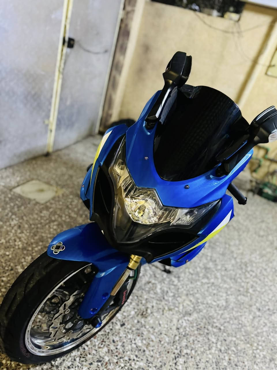 السلام عليكم 🫡 بيع مستعجل مستعجل 📌.

                دراجه جكسر 1000R 
 الدراجه مكفوله كير محرك كهربائيات كله شغال الدراجه📯

 بيهة محرك قمبله💥
 وبيه قطع مزوده برمجه 3مودات اصليه ⚡️

صالنصه رياضيه اصليه ☄️

العنوان بغداد الحسينيه الراشديه 📍
السعر خاص أو اتصل وتدلل 💸💵

رقم الهاتف ***********
