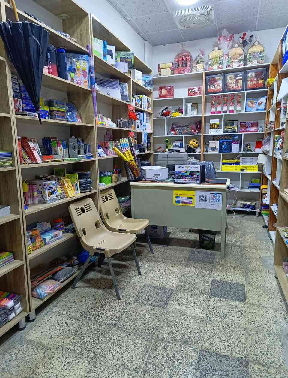 مكتبة للبيع لعدم التفرغ
مكتبة المهندس - سوق رضا الشارع العام - مقابل شارع المدارس 
-مكتبة كاملة ومجهزة من قرطاسية وبضاعة 
- طابعة كبيرة للملازم
 - طابعة صغيرة للاستنساخ 
-  طابعة صور معاملات 
- رفوف كاملة وميز وكرسي كما موضح بالصور
- جهاز بيع رصيد ورقي
لمعرفة تفاصيل اكثر التواصل خاص او على الرقم 
***********
