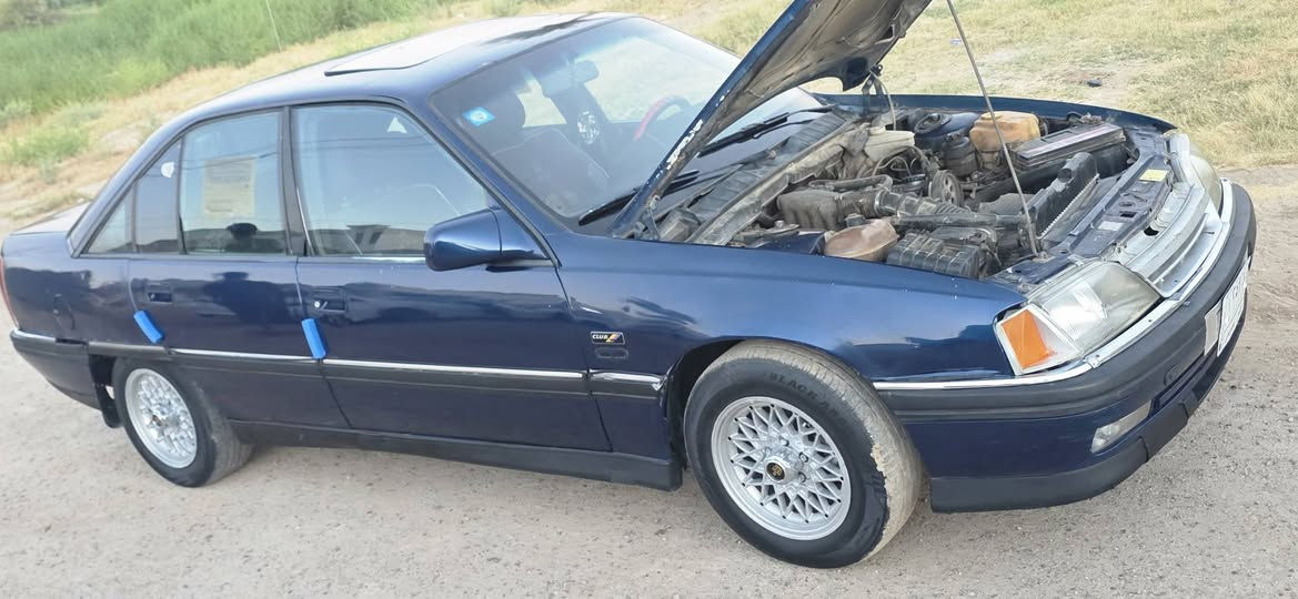 اوبل اوميكا للبيع موديل 92 محرك 2000 بلادي سنويه جديده ضربه ماكو صبغ جماليه فقط جام كهربائي شغال فتحه سقف شغاله تخم تاير جديد فول اوتماتيك محرك كير صدر كله شغال #السعر34 مجال بصيط   مكاني رمادي للستفسار ***********

