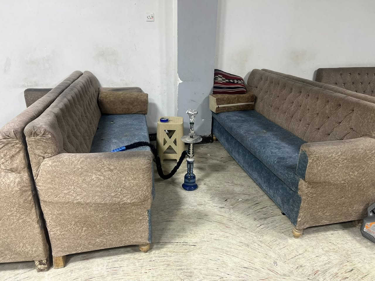 تخم للبيع مكون من سبع مقاعد قياس 2 متر نظيف 
السعر 400 وبيه مجال


**إذا كنت صاحب هذا الإعلان وتريد حذفه لأي سبب، رجاءا أرسل رسالة إلى الدعم الفني**
