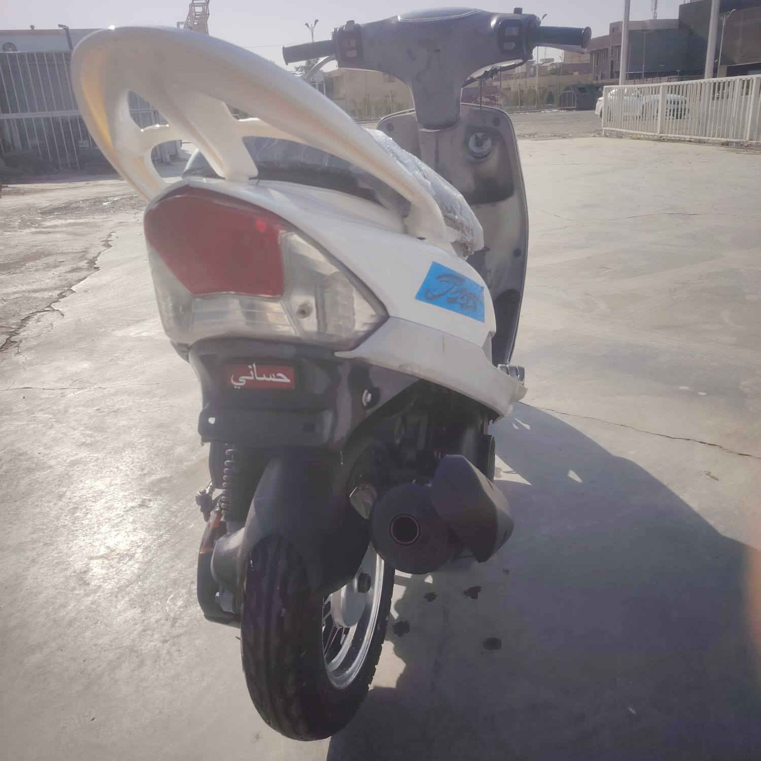 السلام عليكم شباب دراجه ماكس فول للبيع ومراوس دراجه نظيفه  خير من الله دراجه ملاح فول فرق لو تعطيني فرق لو اعطيك فرق فرق عادي شراي ومراوس يجي خاص العنوان السماوه رقم ***********
