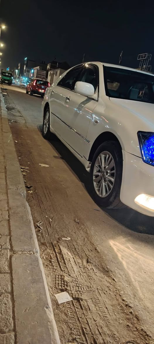 ألسلام عليكم شباب كروان شاهينه للبيع السياره حلوه ونضيفه مكينه كير كفاله تبريد ثلج كهربائيات تخم تاير جديد باتري جديد داخل رصاصي شاشه تاب بلتوث عرض فيديو خمس مضخمان فول صوت متومه ارقام ونسيه شمالي السياره 6 بصمات تحكم سترين مري شفط ترحيب مكان السعر 33 وبيه مجال قليل الرقم *********** كصت جنطه لحيم باجات
