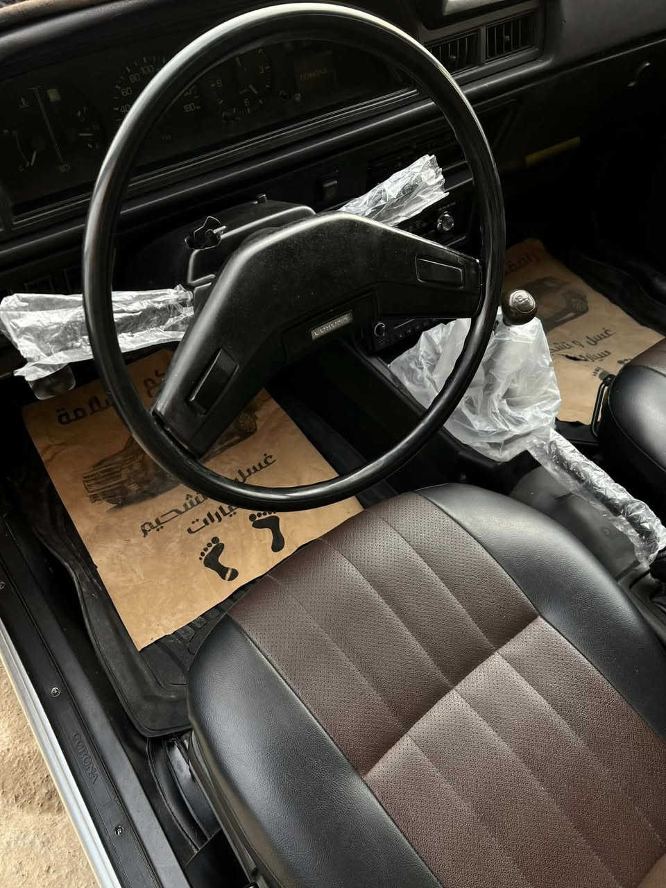 السلام عليكم للبيع كرونه ١٩٨١   تعمير عام حيل حلوه السعر ٣٣ الخاص مفتوح ***********
