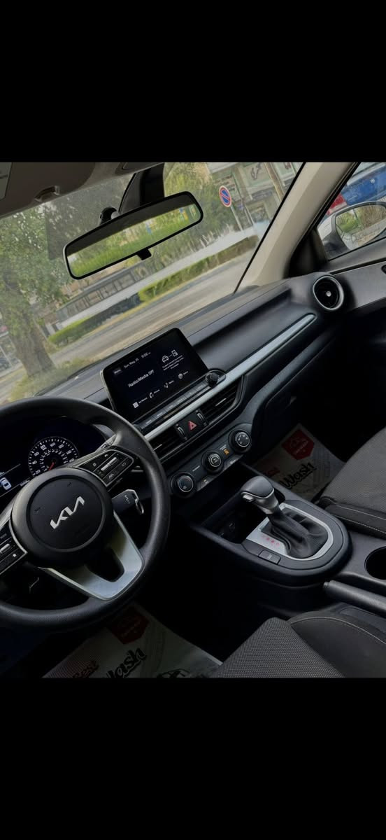 السلام عليكم للبيع فقط بدون مراوس
كيا فورتي  موديل 2023
دخول جديد وترقيم اربيل جديد وهزه جديده تحويل لو وكاله مضمون
• المحرك: 2000 دوش
 • شاشه تدعم الكاربلي + كاميرا خلفية
 • رادار أمامي
 • 3 أنظمة قيادة
 • تحكمات ستيرن+ نظام تحديد المسار
 • السيارة نظيفة جداً وجديدة بمعنى الكلمة بدون اي نقص
* ماشيه (62) الف مشي امريكا فقط 
حادث جاملغ ونص بنيد صبغ ايرباك ستيرن طاك ومبدل راجع سستم شواصي مكفوله حته راديتر وبدنه بلاديات حادث سطحي وبدون اي نقص 
العنوان / بغداد الكاظميه
السعر (159)وبيهة مجال بسيط
للأستفسار 📞 اتصال 
***********
