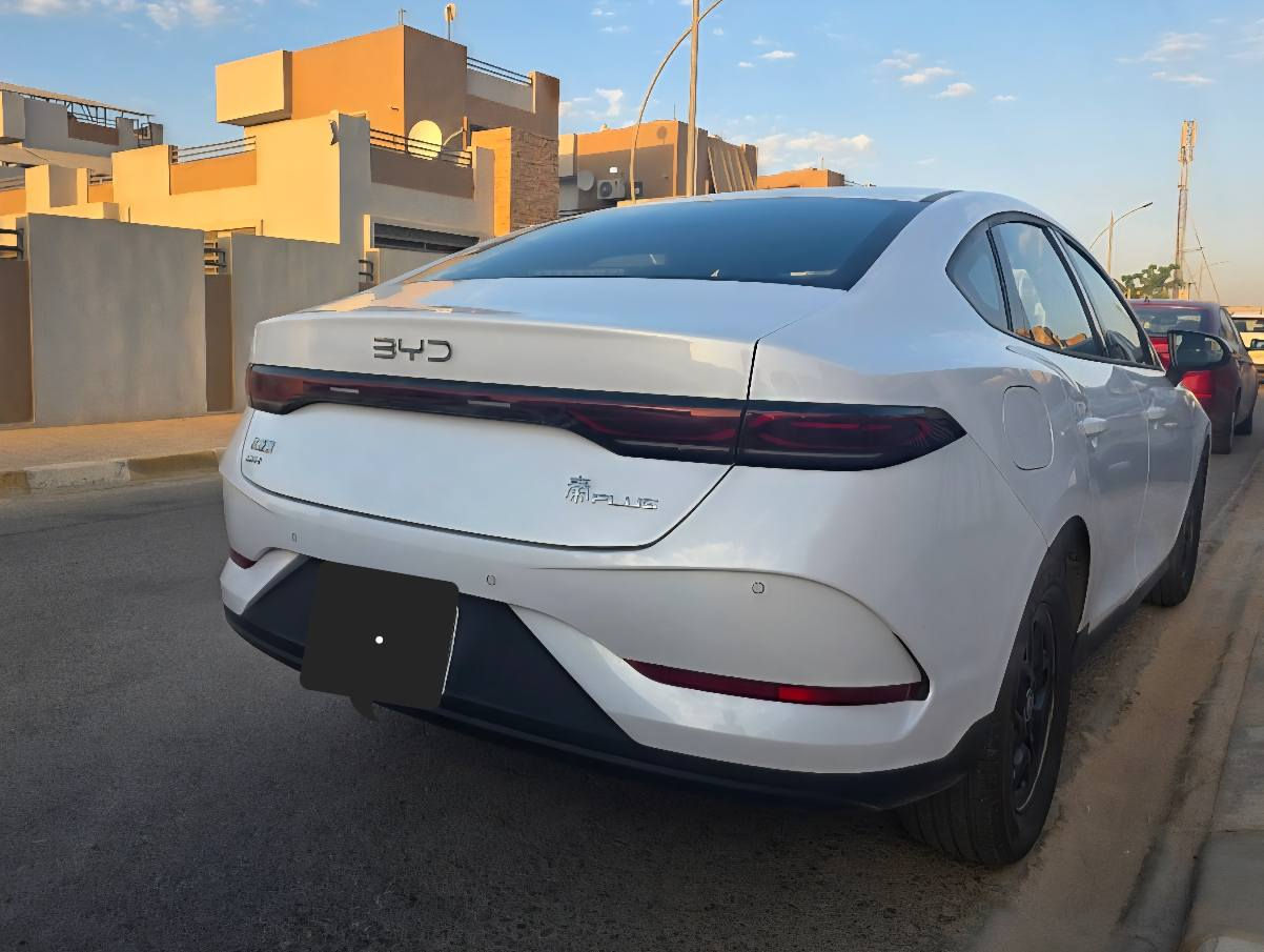 🚗 للبيع 

بي واي دي جن بلاس (BYD Qin Plus) – موديل 2025
كركوك
---------------------------------------------------------- 
💰 السعر: ١٣٥ ورقه      
✅ المواصفات : 
بطاقة بانزين 
كركوك
🇨🇳 وارد صيني
🛡️ الحالة: / مكفولة

⚙️ المحرك: 1.5 لتر
📊 الممشى ١٢ الف
🛞 الويل: 18 إنج
• محرك 1.5 اقتصادي وعملي
• ناقل حركة أوتوماتيك
• شاشة وسطية كبيرة
• شاشة عدادات رقمية
• كاميرا خلفية
• حساسات
• تحكم ستيرن
• مثبت سرعة
• تكييف أوتوماتيك
• دخول ذكي + تشغيل زر
• مرايات كهربائية
• أنظمة أمان (ABS – مانع انزلاق – Airbags)
• تصميم عصري
• مساحة داخلية واسعة
*********** كركوك, العراق
