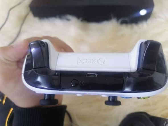 XBOX 1 X
ايكس بوكس ون ايكس واحد تيرا
+حساب كيم باس شهرين 2
الجهاز مامفتوح شرط
الجهاز نضيف 100٪100
+يدات 2.      +.     13 لعبه
جهاز فول
بدون الكيبورد ول ماوس ول سماعه

السعر 230قفل

معا الكيبورد ول ماوس ول سماعه
250
مكاني موصل توصيل داخل الموصل فقط
رقم ***********
