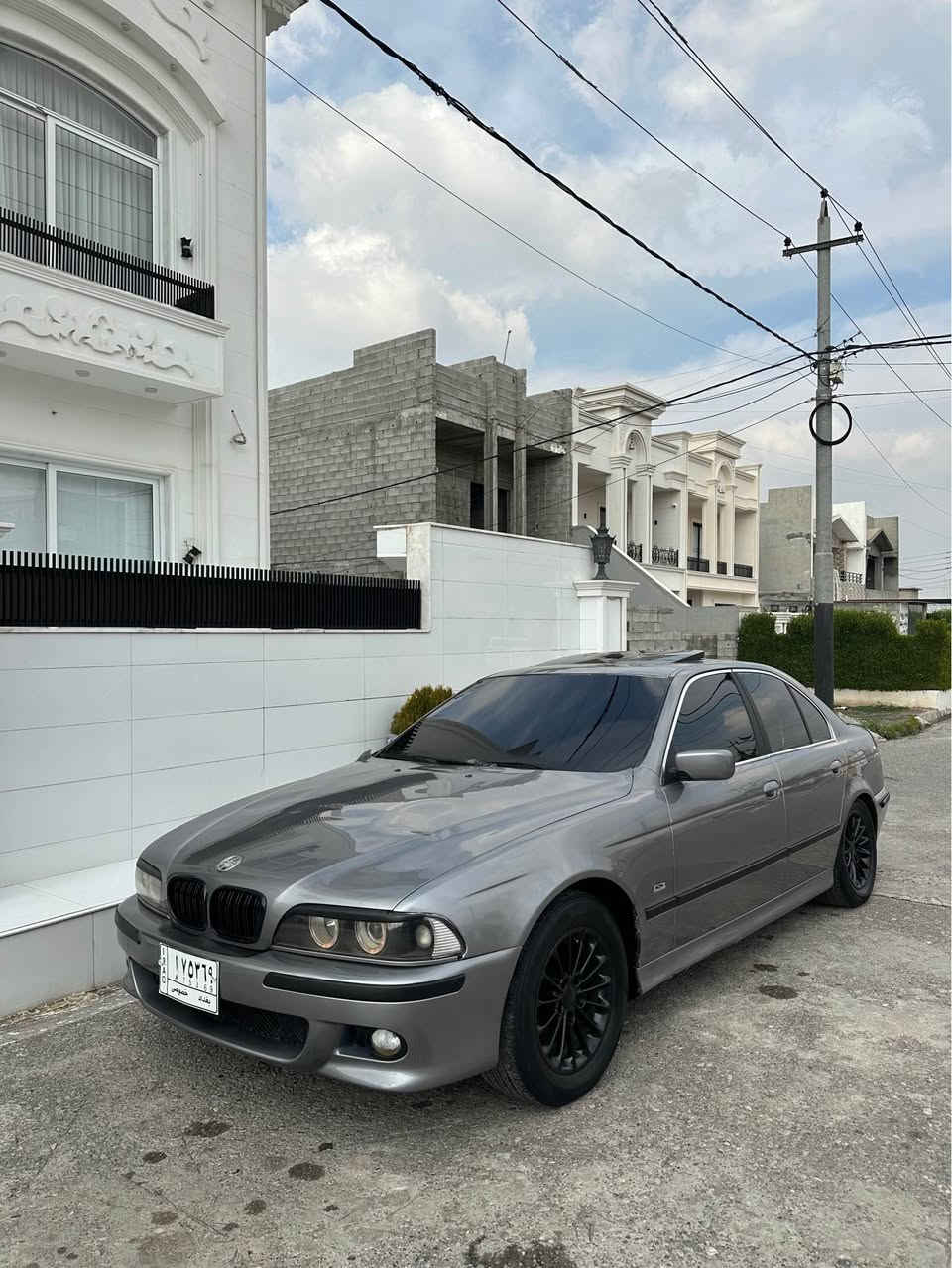 بيئم موديل ٢٠٠٠ گيرو ةكينه بةشةرت مةكينه ٥٢٨ فول فولة  توماتيك سلايته جام ئوتو لايت القة كامل كراوةتة M سةيارةكة سةنةويه گيرا خةرامةكةمان ساف كرد  بو زانياري زياتر تيل بكة *********** أربيل, العراق
