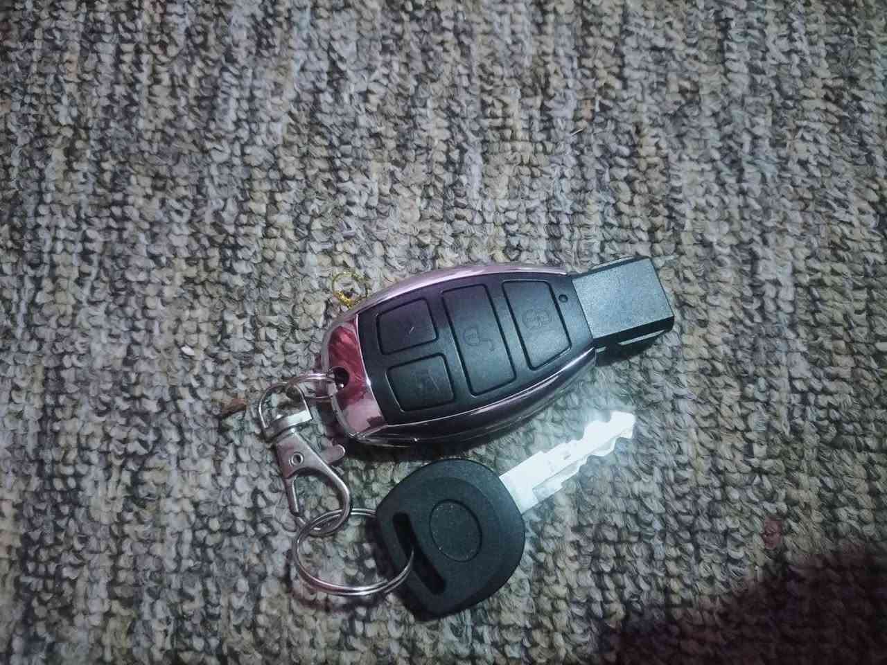 السلام عليكم شباب سولنك 5 كير موديل2026 ضاغطه زنجيل يعني انسى اسم رجه ضاغطه زنجيل دراجة ماشية بعدي زيرو سعر1350بيهة مجال غليل وهذا رقمي ***********
