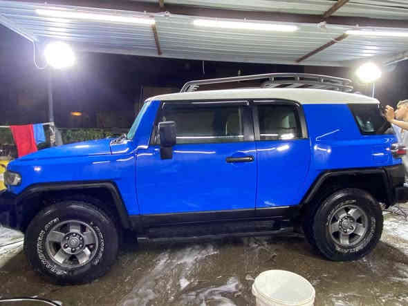 FJ Cruiser 2008
للبيع ((فقط))
خليجي
ماشية 
185 الف (كيلو)
تخم تايرات دانلوب 
داخل  جلد
دمام خلفي
فور ويل
السيارة جاهزة بدون نقص
كير محرك   كهربائيات مكفول
مصبوغة حزام ماعدا القمارة وبدون ايرباك كلهن سليمات
رقم بغداد  مشروع وطني باسمي تحويل ثاني يوم
مبدل منظومة التبريد كله تبريد ثلج 
وبيه منظومة زنون مرتبة وحلوة
واتساب *********** 
السعر 130 تم تنزيل السعر لان مستعجل على البيع
