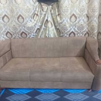 كنب 10 مقاعد • رجليه مكسرة • حي الضباط