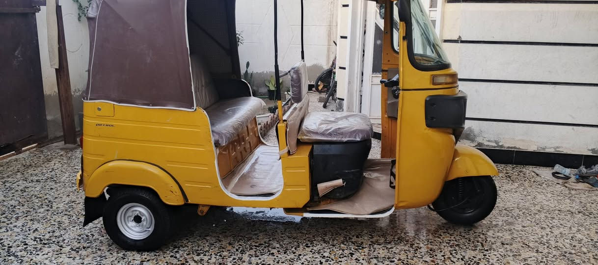 السلام عليكم اخوان تكتك للبيع مديل 20شهر 12 يوم 30 رقم وسنوية واسط تكتك بيها ضربه بل لغط يسر بجمها مصبوغ كله مكينه لا تنقيص ولا تبخير بديها كفاله فقط دوس معمره السعر 5800 وبيها مجال حق الجيه العنوان واسط ***********
