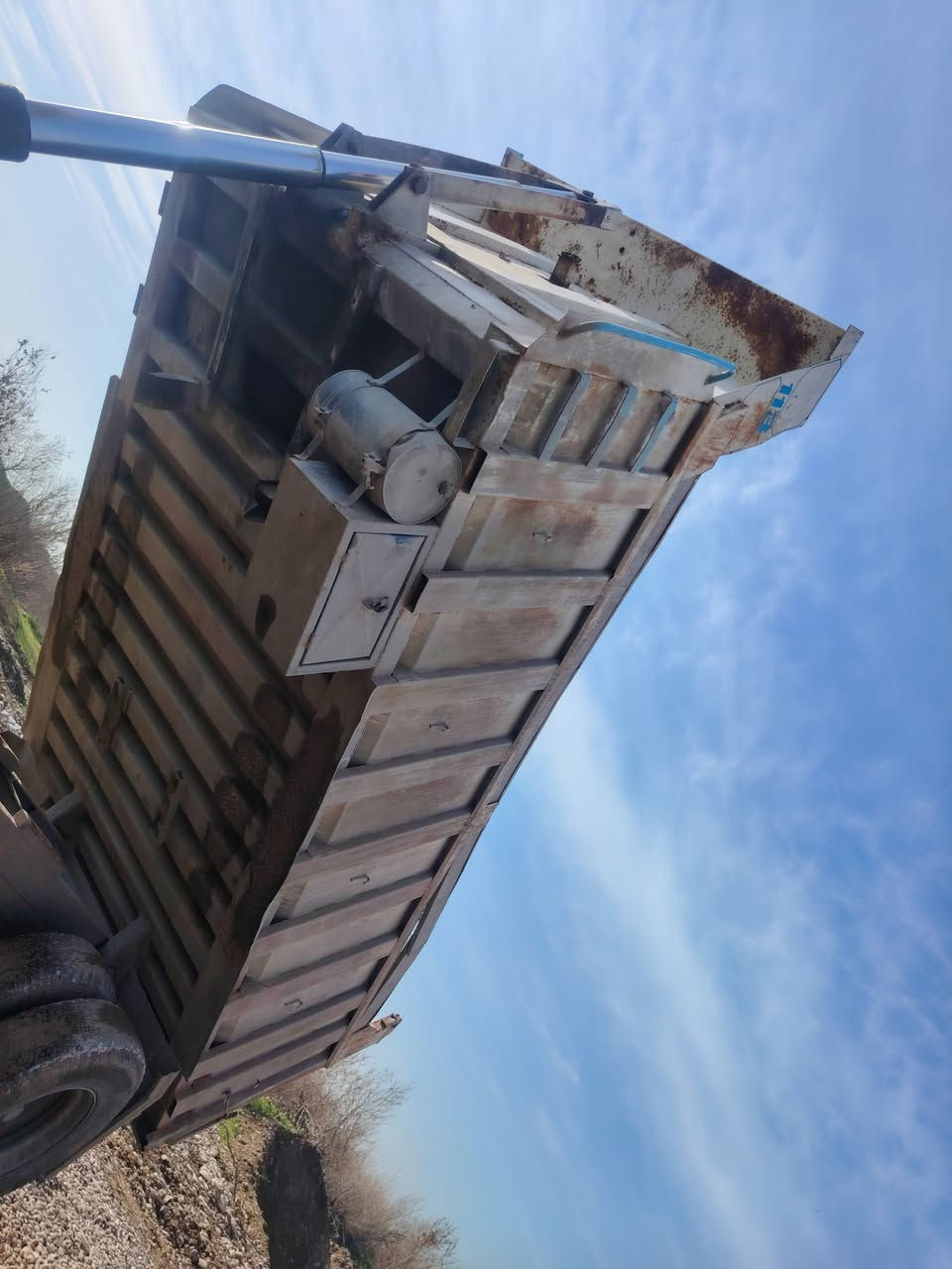 بودي سكانيا للبيع جك نظيف والبودي نظيف للاستفسار الاتصال على الرقم التالي ***********
